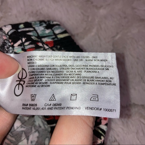 {Jessica Simpson} Floral Print Pull On Ankle Pants - Picture 9 of 12